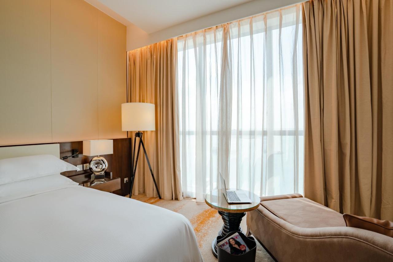 Hotel Johari Rotana Dar es Salaam Esterno foto