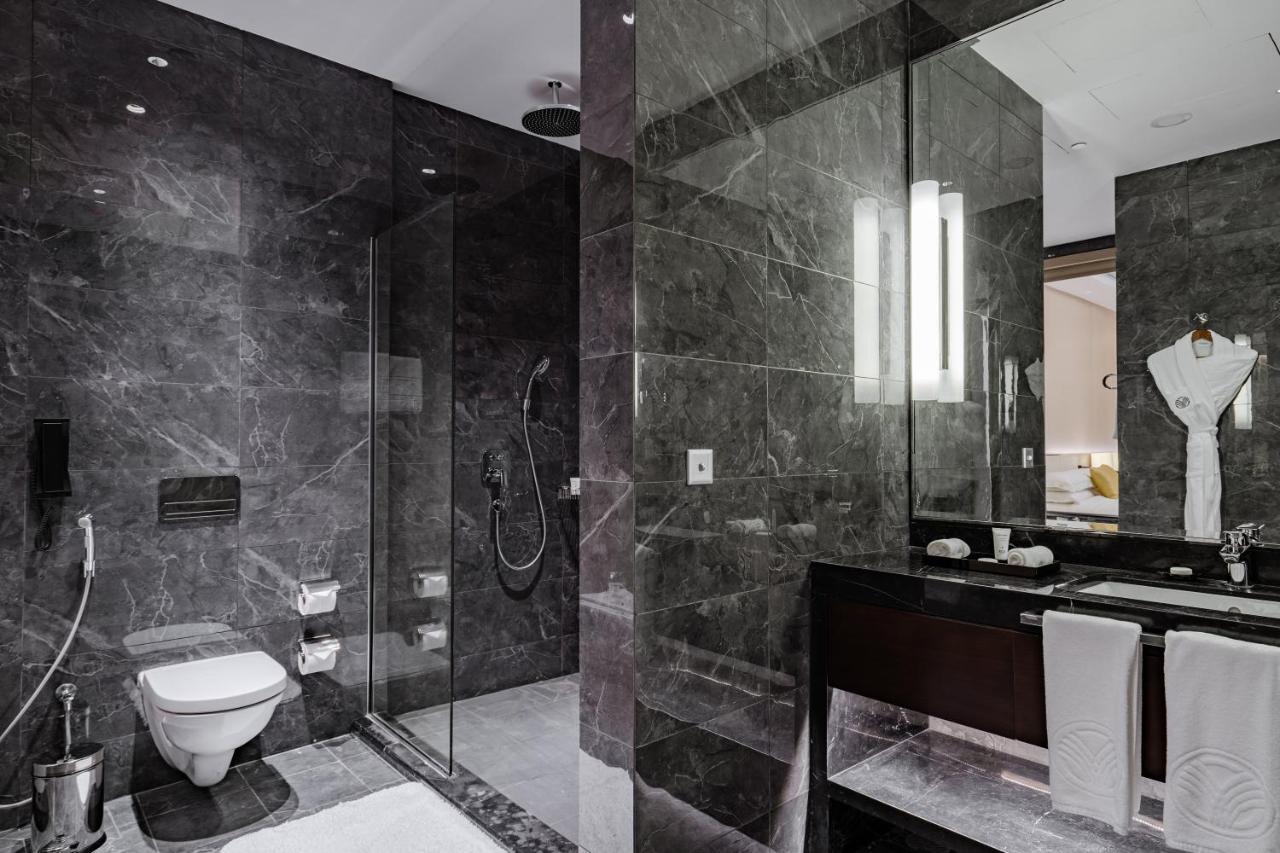 Hotel Johari Rotana Dar es Salaam Esterno foto