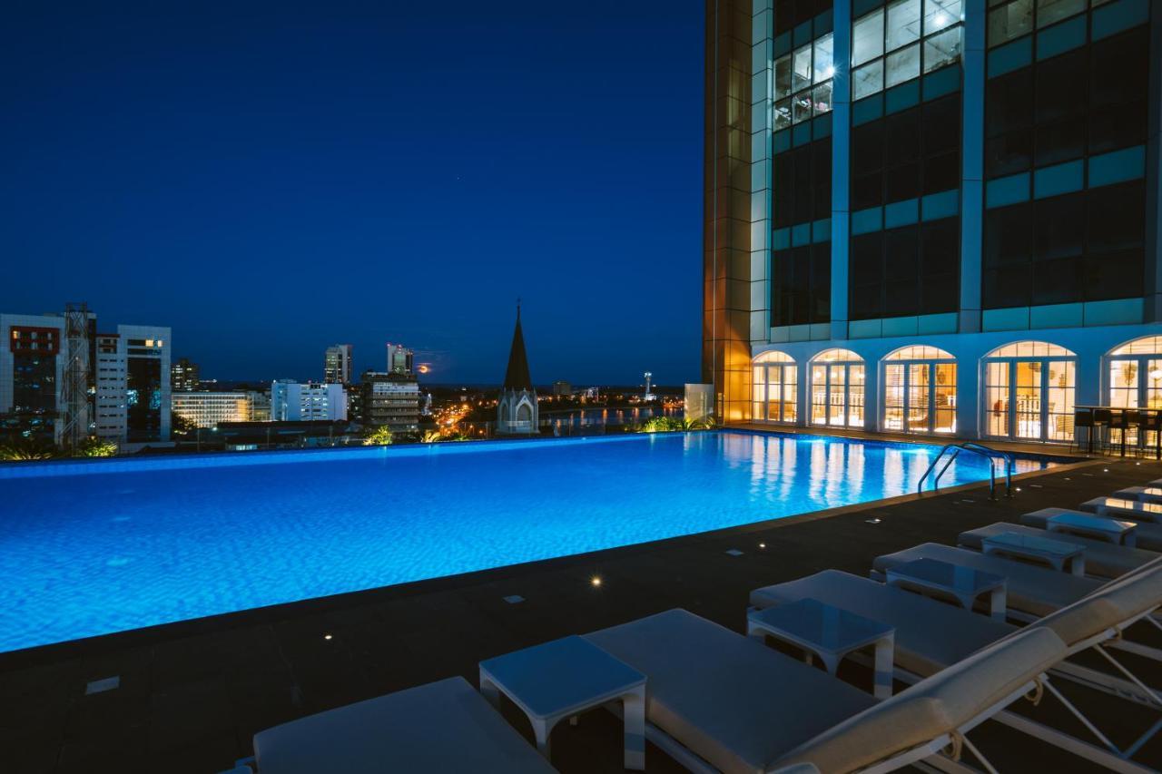 Hotel Johari Rotana Dar es Salaam Esterno foto